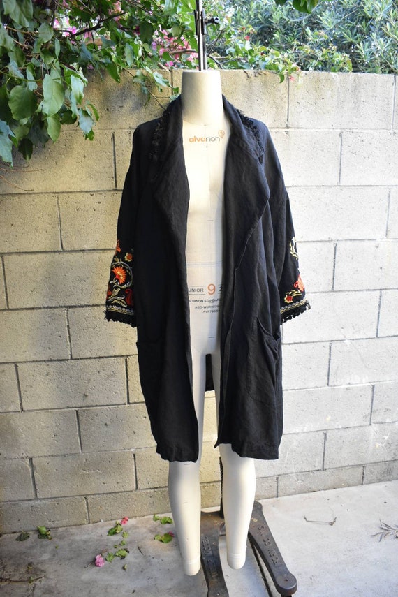 Vintage Mexican black cotton Mexican embroidered k
