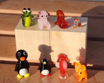 Hand-Blown Glass sea animal Figurines –Micro Art Glass Animals , Penguin, Seahorse, Axolotl & More – Vibrant Aquarium Decor for Ocean Lovers