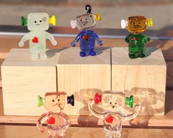 Hand-Blown Robot Sculptures– Glass Robot, Whimsical Office & Home Decor, Sci-Fi Desk Decor for Tech Lovers, Fun gift, Valentine's Gift
