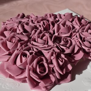 cuore nuziale con rose