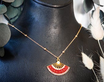 Gold Japanese Fan Necklace – Elegant Handmade Gift for Her – Minimalist Pendant Jewelry – Red & Gold Necklace – Mother’s Day Surprise