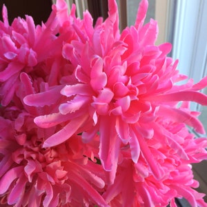 Pink Flower Pens Set of 18 Mums Chrysanthemums / Barbie Party Decor /Hot Pink /Girl Birthday Party /Handmade Party Favors for Mothers Day image 2