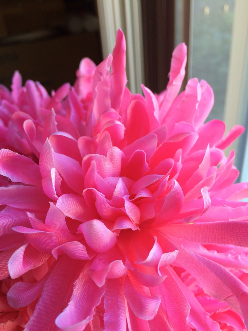 Pink Flower Pens Set of 18 Mums Chrysanthemums / Barbie Party Decor /Hot Pink /Girl Birthday Party /Handmade Party Favors for Mothers Day image 3