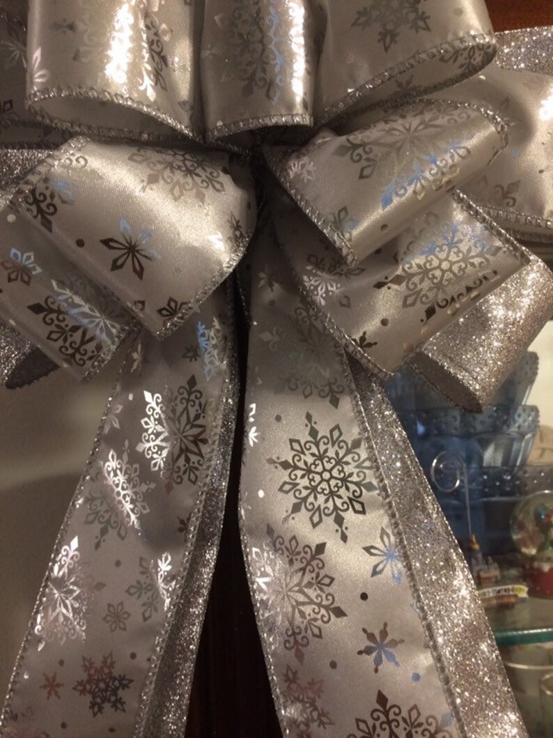 Tree Topper Bow Silver Snowflakes Christmas Big Wreath Wall Decor Mantel Christmas Winter Decor