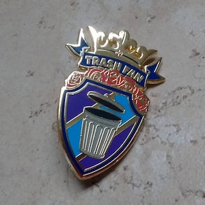 Trash Fan Enamel Pin, Conventions, Anime, Fandom