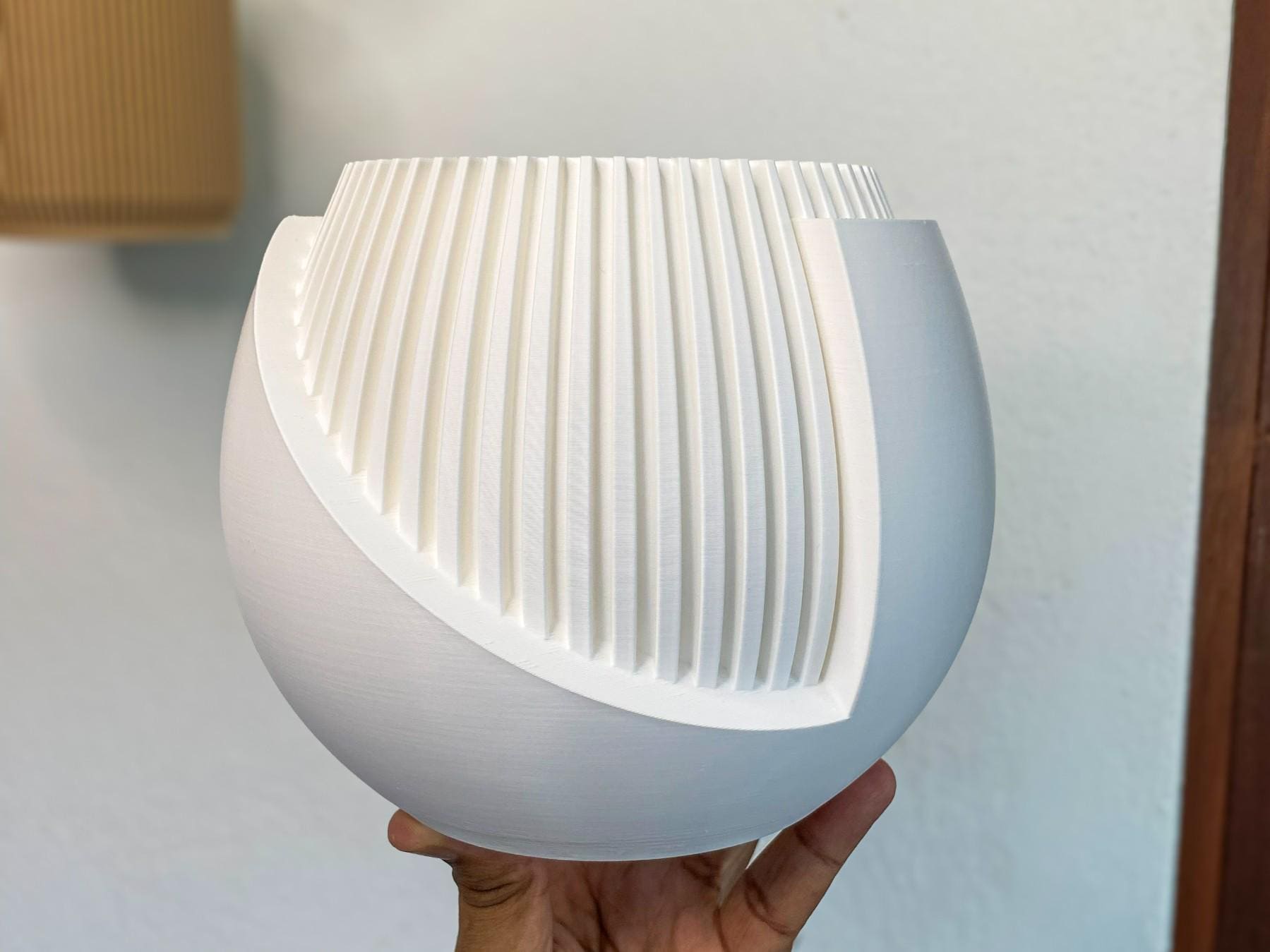 Round Ribbed Planter, Curved Belly Plant Pot, Modern Home Decor, Indoor Planter, Succulent Pot, Unique Gift, Plant Lover Gift