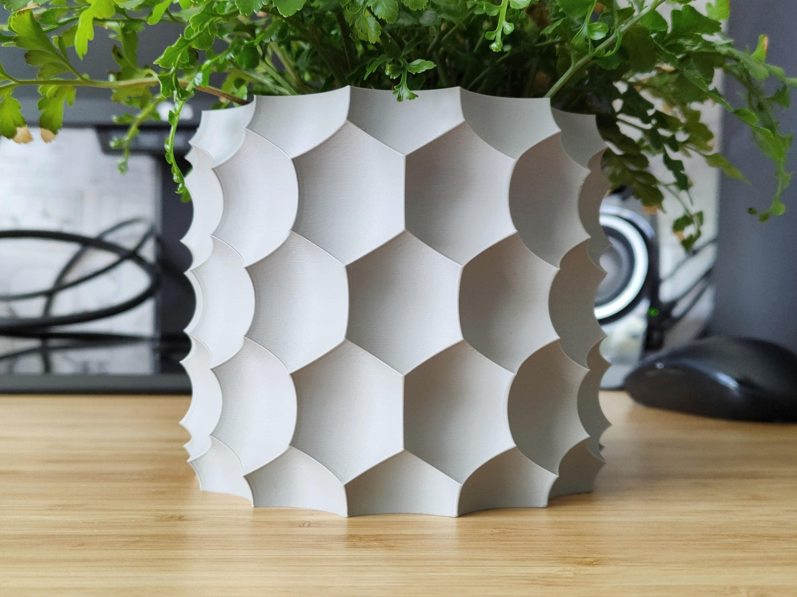 Hollow Sphere Planter, Modern Spherical Planter, Geometric Plant Pot, Home Decor, Indoor Planter, Unique Gift