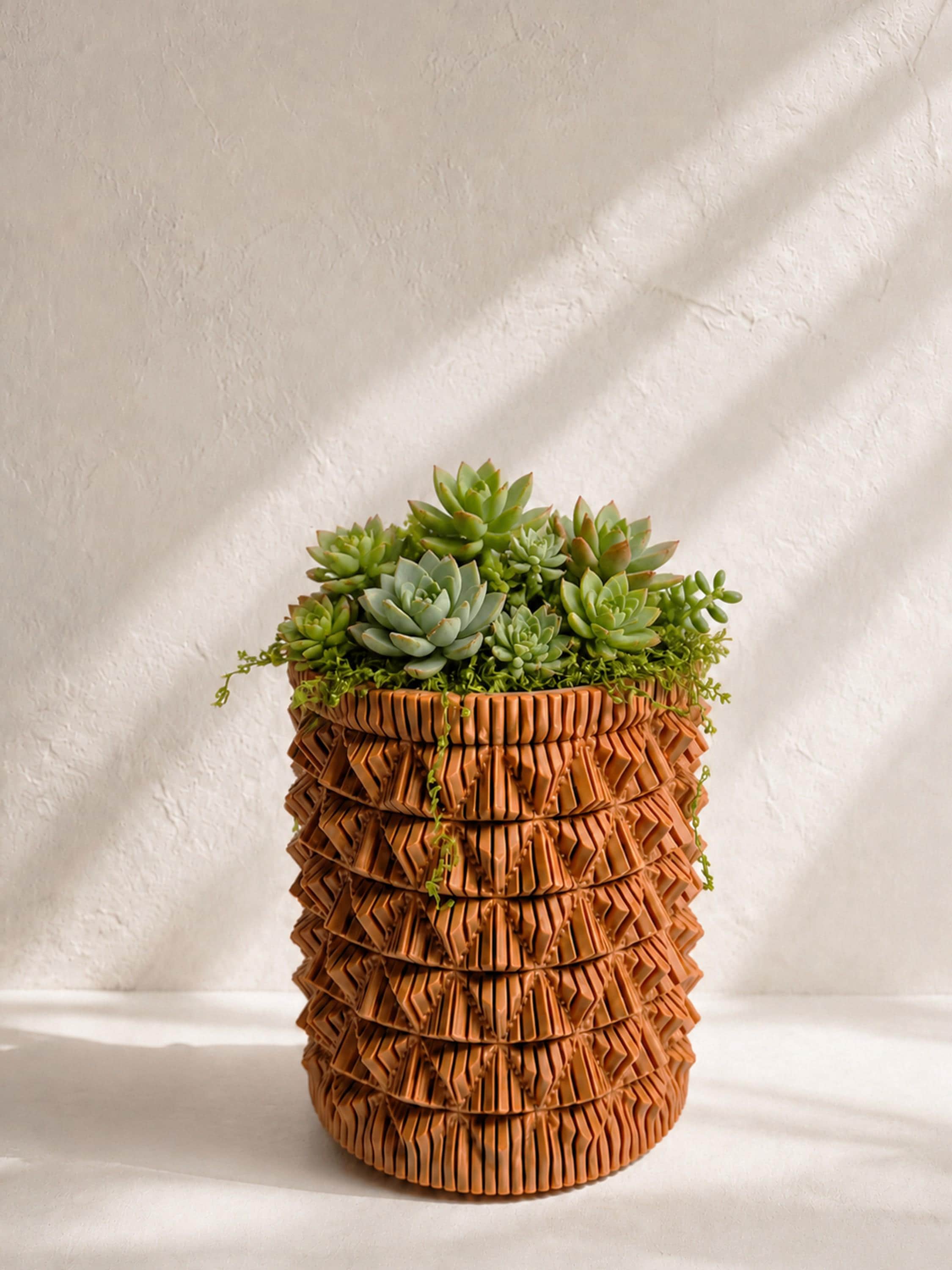 Folded Facet Planter, Sculptural Plant Pot, Contemporary Home Decor, Modern Planter, Unique Gift, Artisan Decor