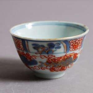A rare Kangxi Imari style tea/wine cup, early Qing dynasty