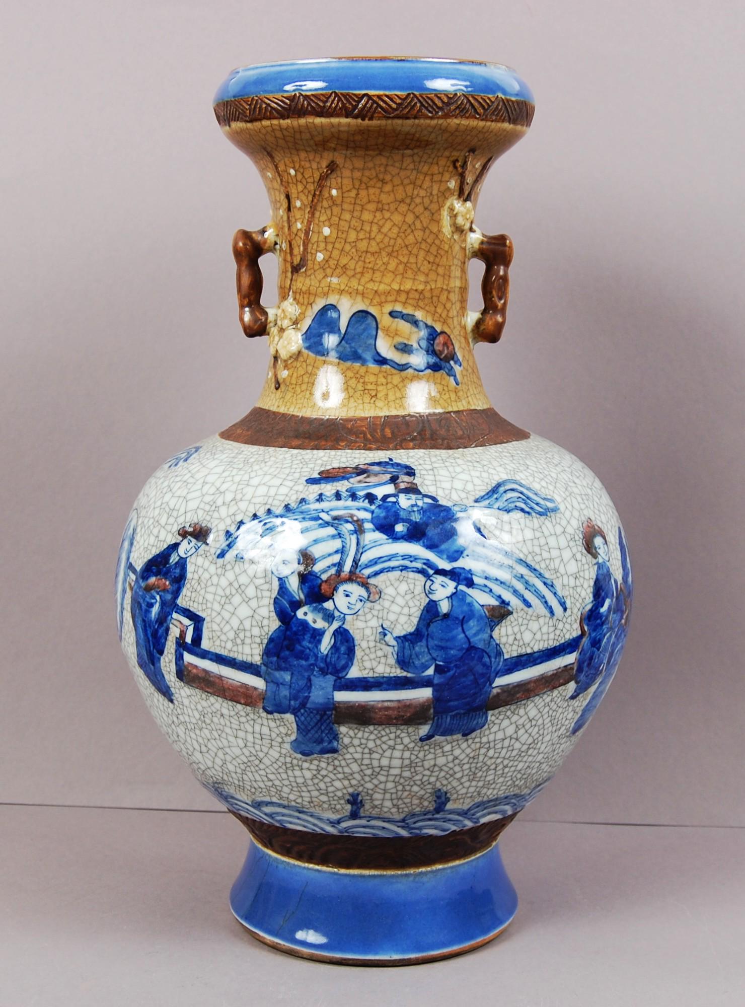 中国　古美術品　青花　花瓶　壺　龍　鳳凰　麒麟　縁起物　　デザイン　中国　染付 中国 古美術品 青花 花瓶 壺 龍 鳳凰 麒麟 縁起物 デザイン 中国 染付