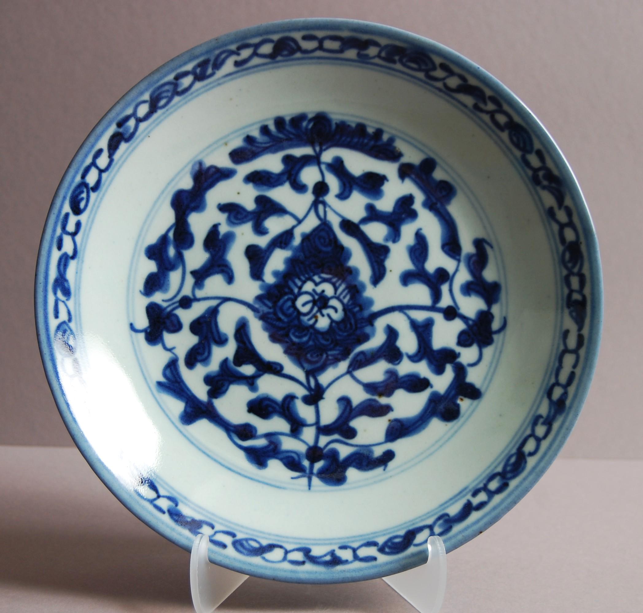 清朝道光年間（1820-1850年）の中国の青白磁の皿 - Etsy 日本