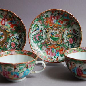 2x Sets of Canton Porcelain Lobed Tea Cup and Saucer with Romance of the Western Chamber from 19th century Qing dynasty 晚清广彩西厢记葵口杯碟2套