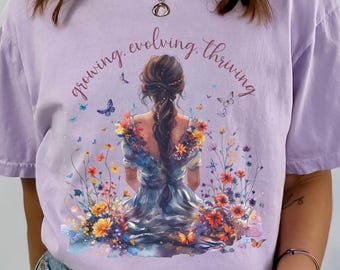 Positive Affirmationen Komfort Farben Tshirt, inspirierende Wildblumen und Schmetterlinge T-Shirt, ""wachsen, entwickeln, thriving"" Shirt, GenZ Geschenk."