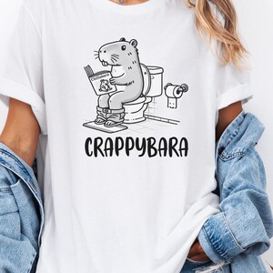 Grappig capibara-shirt, crappybara, cartoon capibara t-shirt cadeau voor dierenliefhebbers, punny tee voor capibara-fan, capibara-top komische stijl