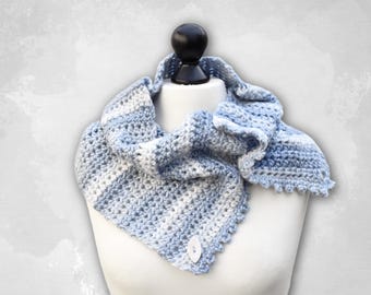 Crochet a neck warmer with buttons – Instructions for the HELSINKI winter loop scarf made from chunky yarn [Language: German]