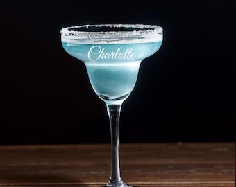 Copa de cóctel personalizada, copa de margarita grabada, copa de bebida personalizada, regalo de cumpleaños para él o ella, regalos de fiesta, despedida de soltera