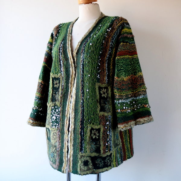 Femme Veste feutrée Manteau en laine verte unique en son genre gilet taille moyenne femme veste femme enveloppement de laine Nuno cape feutrée Galafilc