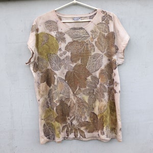 Top shirt eco print botanical print Green Cotton shirt women Ecoprint  Large size Natural hand dyed organic women t-shirt   galafilc