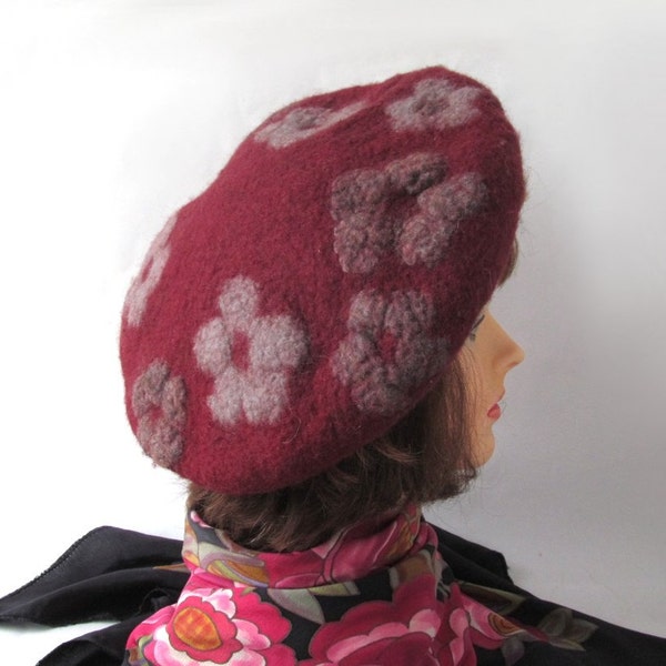 felted beret - burgundy purple