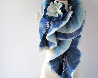 Felted ruffle scarf collar  white turquoise teal blue felt