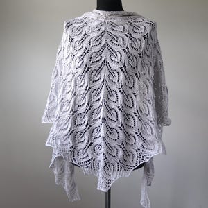 Chal triangular de ganchillo, chal Gail, chal de algodón hecho a mano, bufanda de encaje de ganchillo
