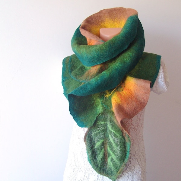 Felted  scarf ruffle collar - Green Leaf gift under 75