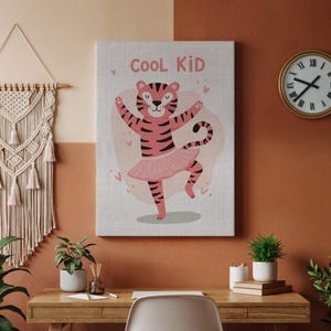 Lienzo decorativo de tigre para pared, impresión infantil en rosa suave, póster enmarcado o enrollado para habitación de bebé, decoración caprichosa de animales de la selva para niñas.