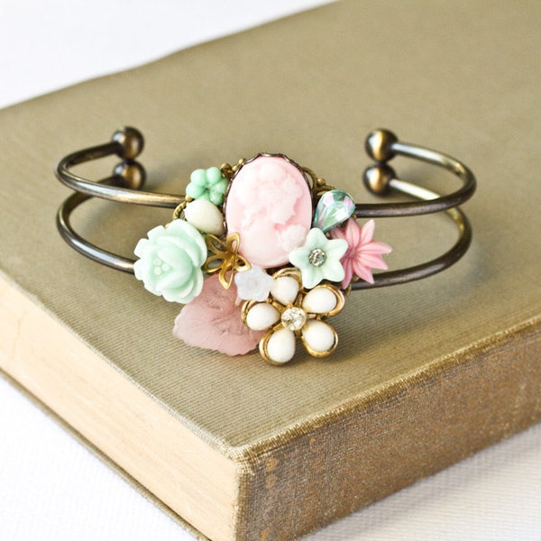 Shabby Chic Bracelet - Bridesmaid Gift, Pink, Mint green, White Victorian Romantic Bracelet, Bridesmaid Bracelet, Pastel Collage Bracelet