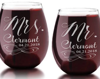 Infinity Mr Mrs Custom Stemless Glass Couples Soon to Be Husband Wife Wedding Gift Favor Newly Married Bride Groom Set of 2 Wine Glasses