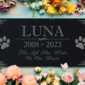 Personalized Memorial Gifts Loss of Pet: Sympathy Stones, Remembrance, Grave Markers for Dog or Cat - A Gift for Men, Women, Kids, Mother