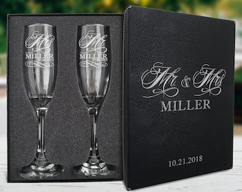 Mr and Mrs Champagne Glasses, Set of 2 Personalized Wedding Flutes, Custom Mr and Mrs Toasting Glass , Bride for Groom Gifts Newly Weds Gift