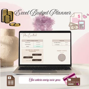 Könnte beinhalten: Ein Laptop, der einen Excel-Budgetplaner mit Finanzdaten anzeigt. Das Bild enthält den Text "Excel Budget Planner" und "Download Now!" zusammen mit Symbolen für Münzen, Geld, einen Taschenrechner und Kreditkarten. Der Text "See where every euro goes" ist ebenfalls sichtbar.