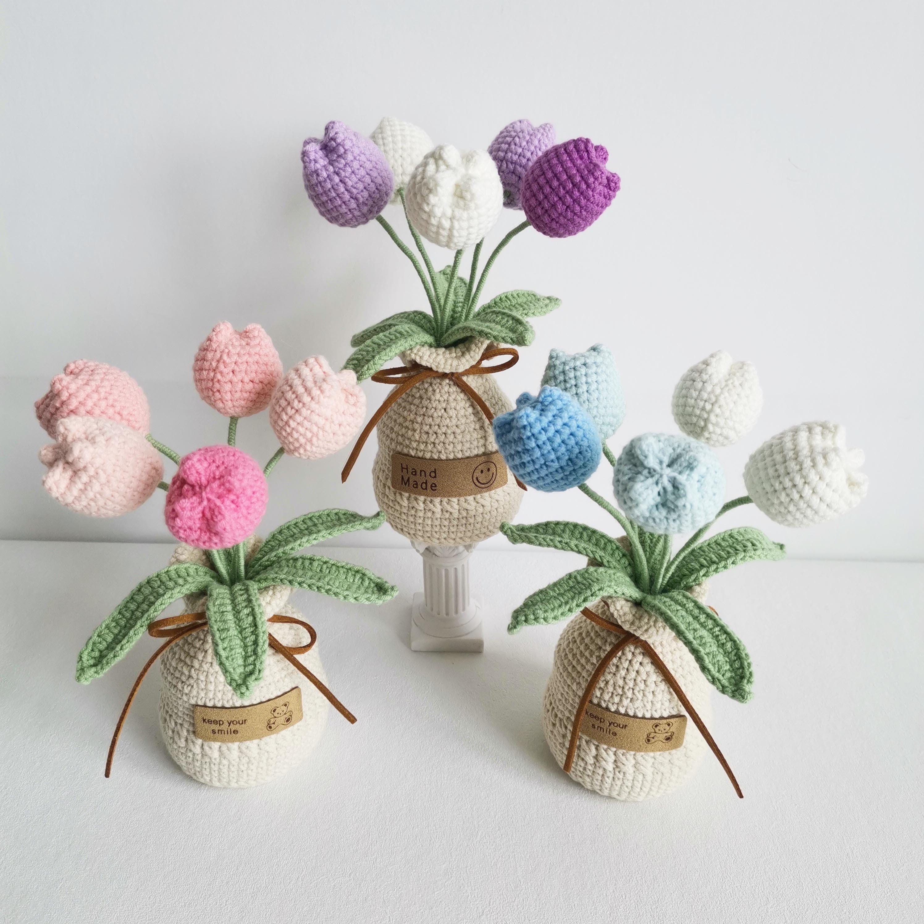 かぎ針編みのチューリップの植木鉢、かぎ針編みの花束、かぎ針編みの