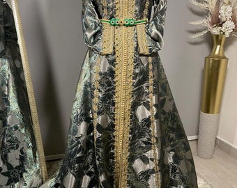 Luxury Brocade Moroccan Caftan: Gold Embroidery, Green Stones