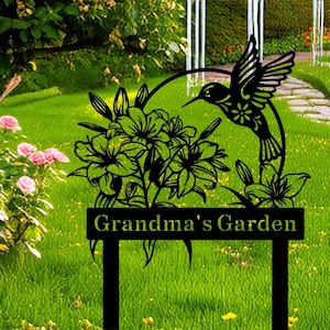 Lily Flower Garden Metal Sign,Metal Bird Garden Stake,Custom Name Garden Metal Plate,Yard Art Sign,Garden Decor,Gifts for Her,Grandma&#39;s Gift
