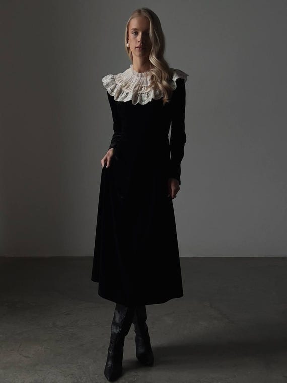 Black Velvet Gothic Romantic Dress: Medieval Inspired Baroque Classic Historical Style