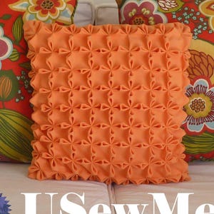 Smocked Pillow Pattern - Flower fabric manipulation cushion Canadian smocking pillow cover pinch pleat pillow vintage quilt pillow tutorial