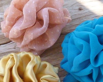 Pompon Flower Tutorial - fancy fabric & ribbon tutorial - easy sewing fabric flower pattern
