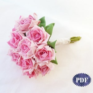 布製の花のバラのチュートリアル - 花瓶、花束、花嫁、結婚式の布製の花のバラの簡単な縫い付け不要の布製ロゼットバラの折り畳み花の布製ユニークな