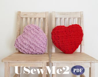 Smock pillow Hearts Sew Tutorial - pintuck Heart sewing pattern - Canadian smocking pillow PHOTO tutorial quilted heart pillow
