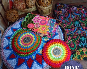 Rug Fabric tutorial Flower mandala carpet pillow quilt scraps No Sew petals fabric flower round mat photo tutorial SEW beginner DIY