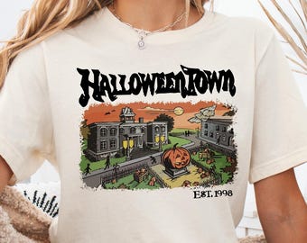Spooky Village Halloween-shirt, vintage pompoen- en maanprint, gezellig herfstcadeau voor vrouwen