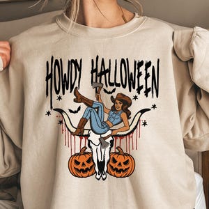 Howdy Halloween Shirt, Western Halloween Shirt, Halloween Cowboys Shirt, Spooky Season Shirt, Funny Halloween Shirt, Halloween Cowboy Shirt