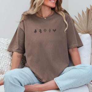 Comfort Colors® simple sun and plants tshirt, Cute sun T-shirt, Minimalist sun shirt, Plant shirt, Summer sun tee, Sun graphic tshirt