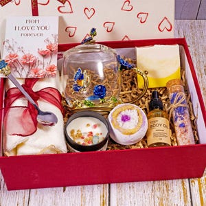 Personalized Nurse Care Package Gift Box Nurse Spa Pamper Thank You Gift Basket Bulk Nurses Week Gift for Nurse Appreciation RN Graduation