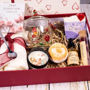 Birthday Hamper for Friend,Pamper Hamper Gift Box, Birthday Gift,Gift for Friend, Spa Gift Box Pamper Gift, Gift Spa ,Gift Set Hug in a box