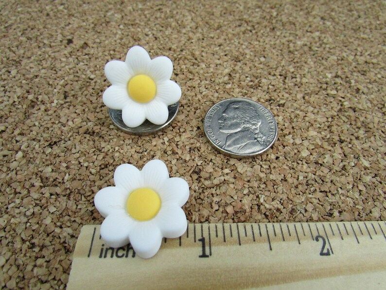 15 Cute Daisy Push Pins Cute Summer Office Supplies for Fun Workplace ...