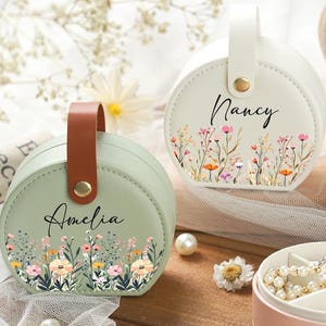 Personalized Flower Jewelry Box,Custom Wedding Bridesmaid Gifts,Travel Jewelry Box ,Jewelry Box with Name,Bridesmaid Gifts,Gift for Women