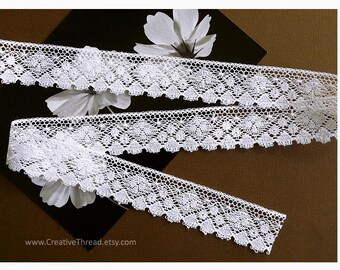 1 Yard 7 Inches, Vintage Spanish Cotton Lace Edging - 1" Wide - Soft White - BR-301