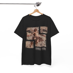 T-shirt graphique alternatif ange déchu, t-shirt code-barres art Renaissance, haut en coton unisexe, chemise gothique chic, chemise artistique ange, effet vieilli